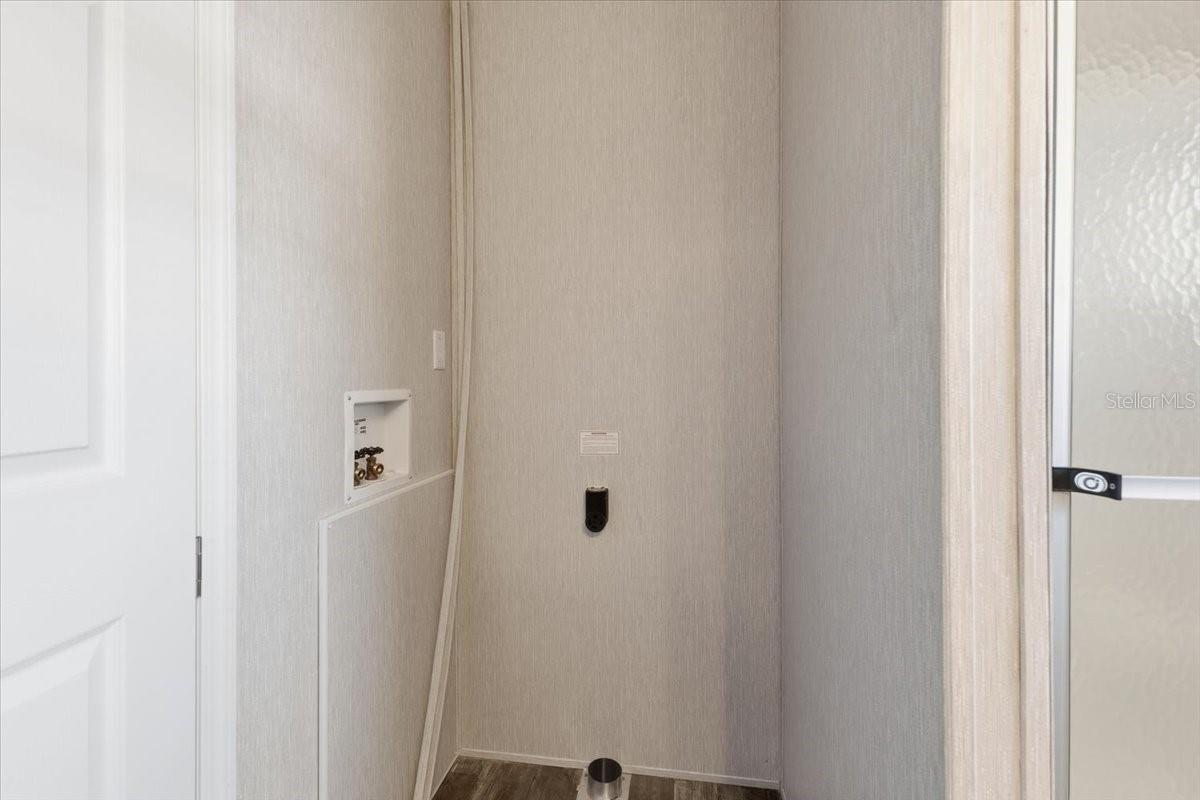 Image 18 of 34 For 1800 Englewood Road 166