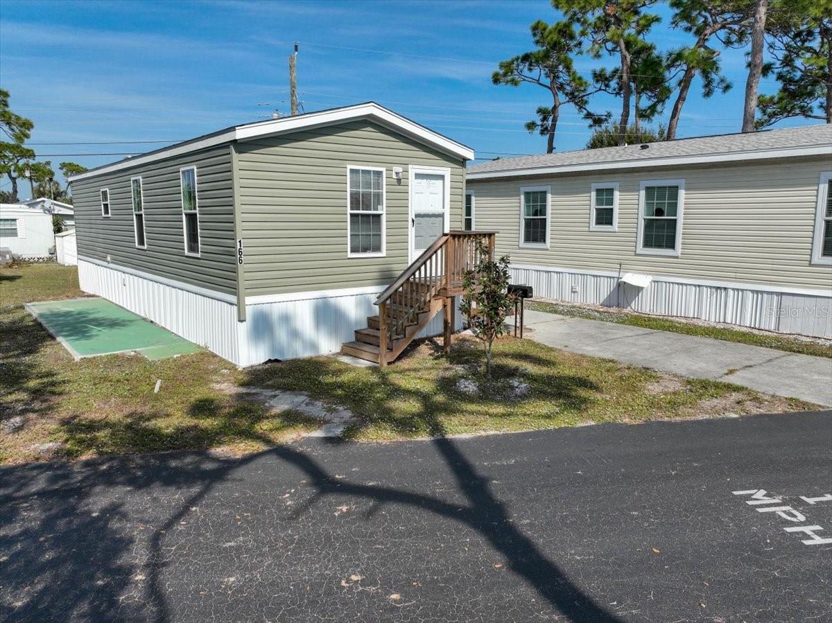 Image 28 of 34 For 1800 Englewood Road 166