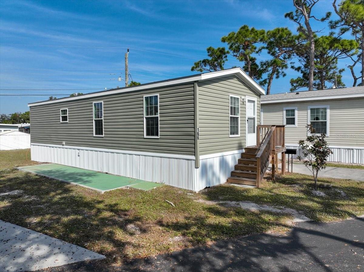 Image 29 of 34 For 1800 Englewood Road 166