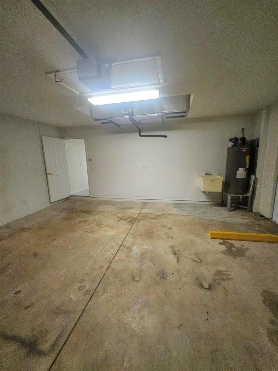 Image 20 of 34 For 7450 Blutter Road