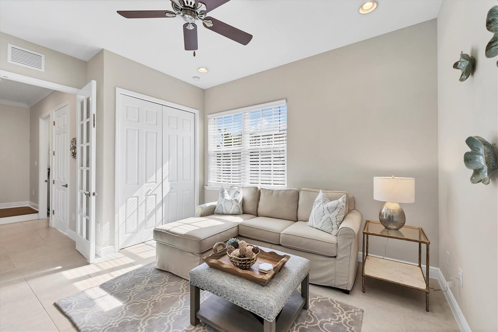 Image 19 of 59 For 10310 Lands End Circle 39