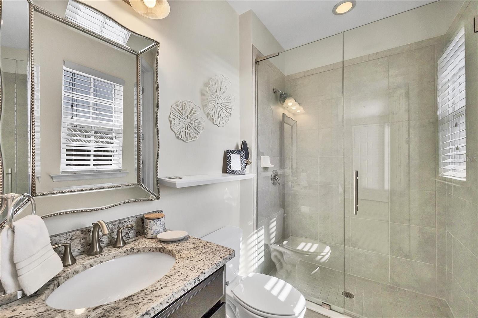 Image 30 of 59 For 10310 Lands End Circle 39