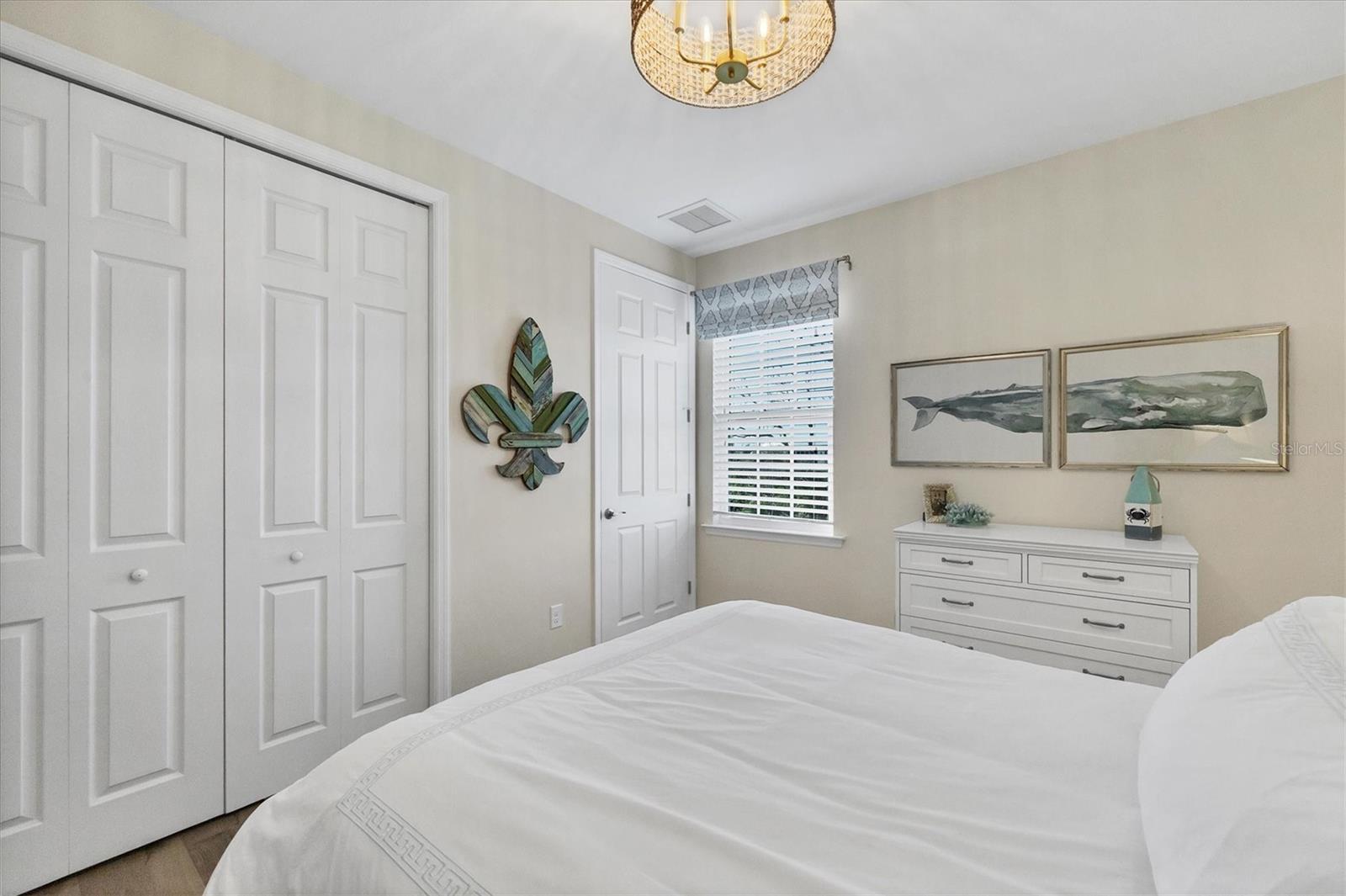 Image 32 of 59 For 10310 Lands End Circle 39