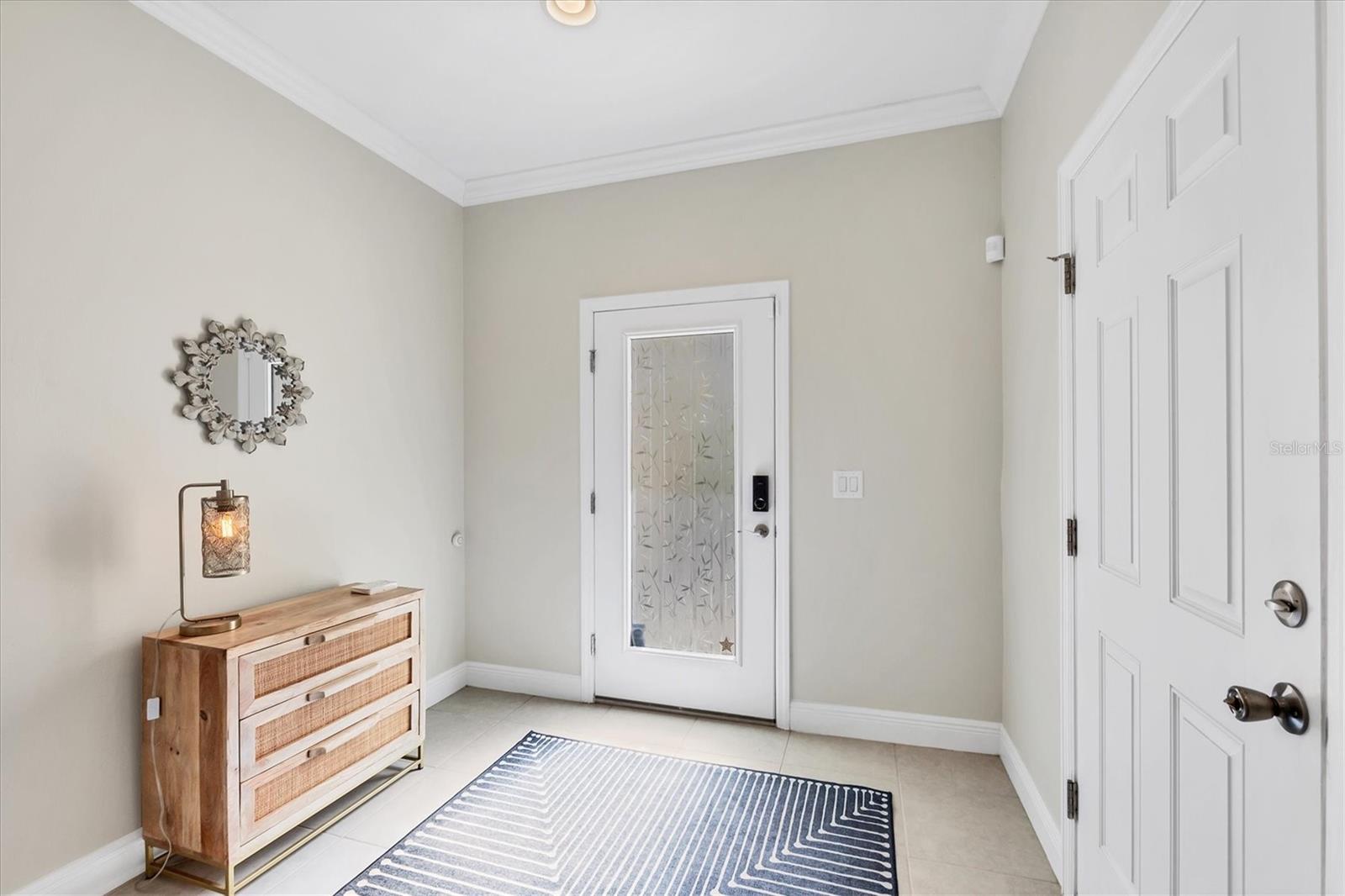 Image 5 of 59 For 10310 Lands End Circle 39