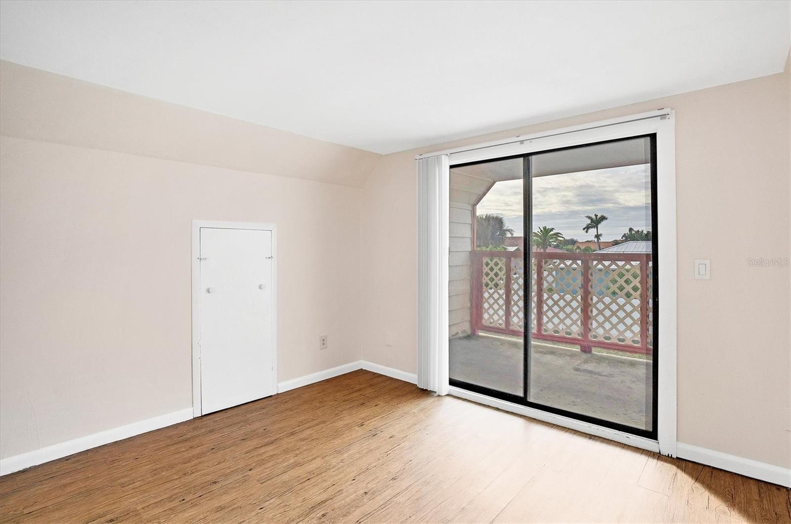 Image 17 of 28 For 1930 Viscaya Parkway