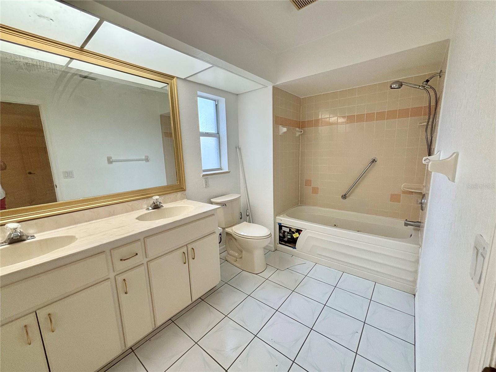 Image 15 of 38 For 4257 Rose Arbor Circle