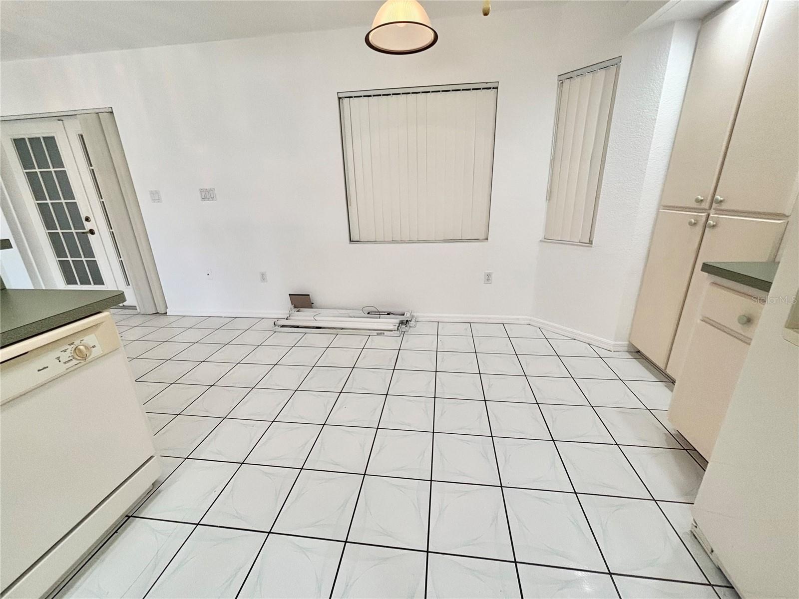 Image 8 of 38 For 4257 Rose Arbor Circle