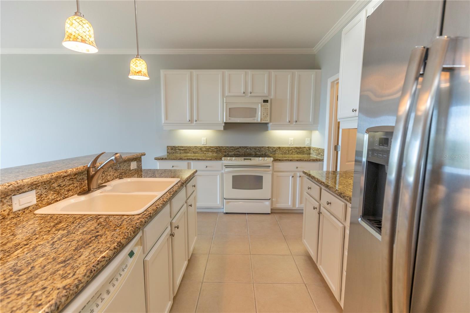 Image 14 of 66 For 9203 Griggs Road B-102