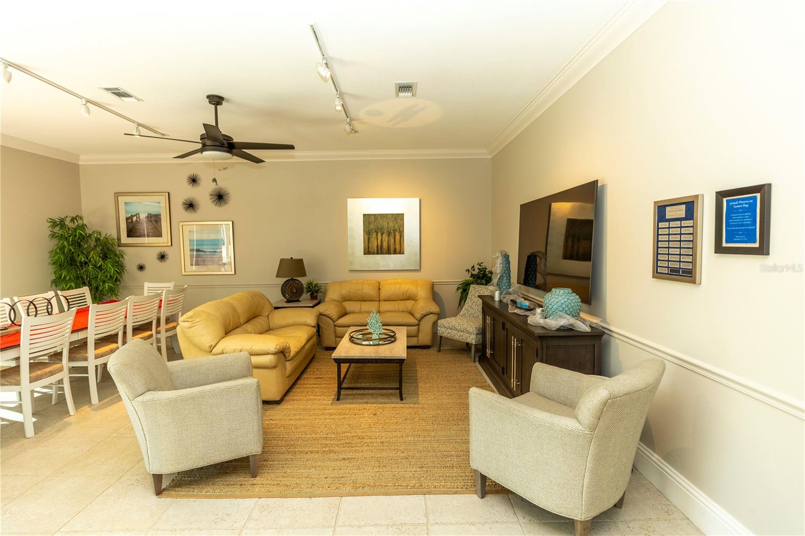 Image 39 of 66 For 9203 Griggs Road B-102