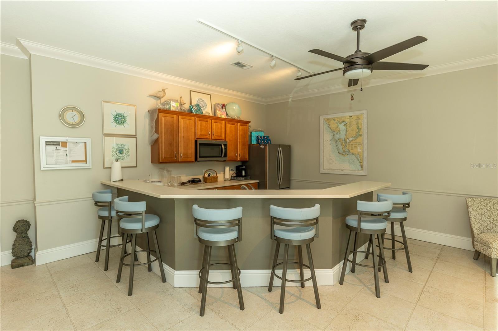 Image 42 of 66 For 9203 Griggs Road B-102