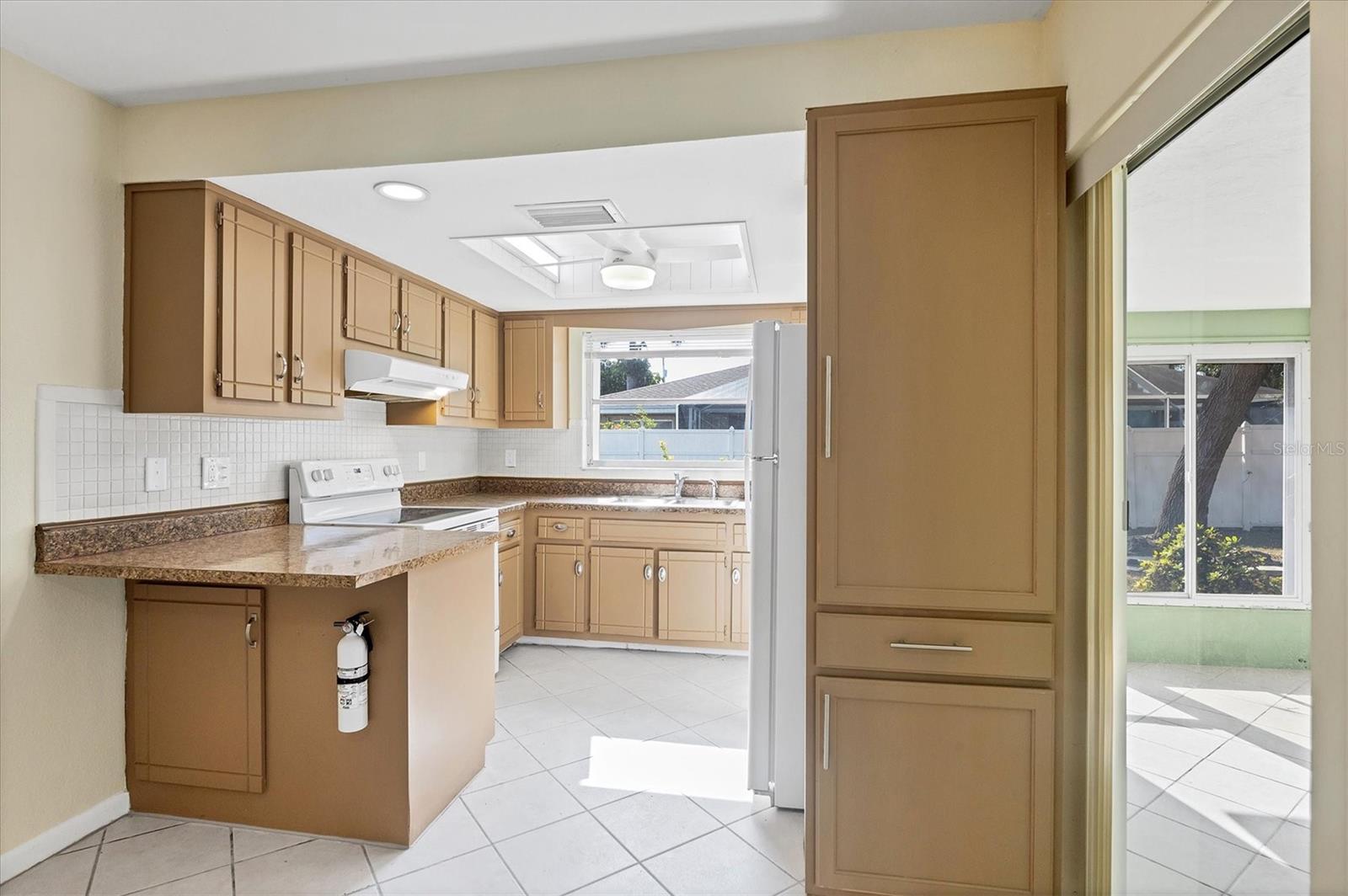 Image 15 of 33 For 122 41st Terrace