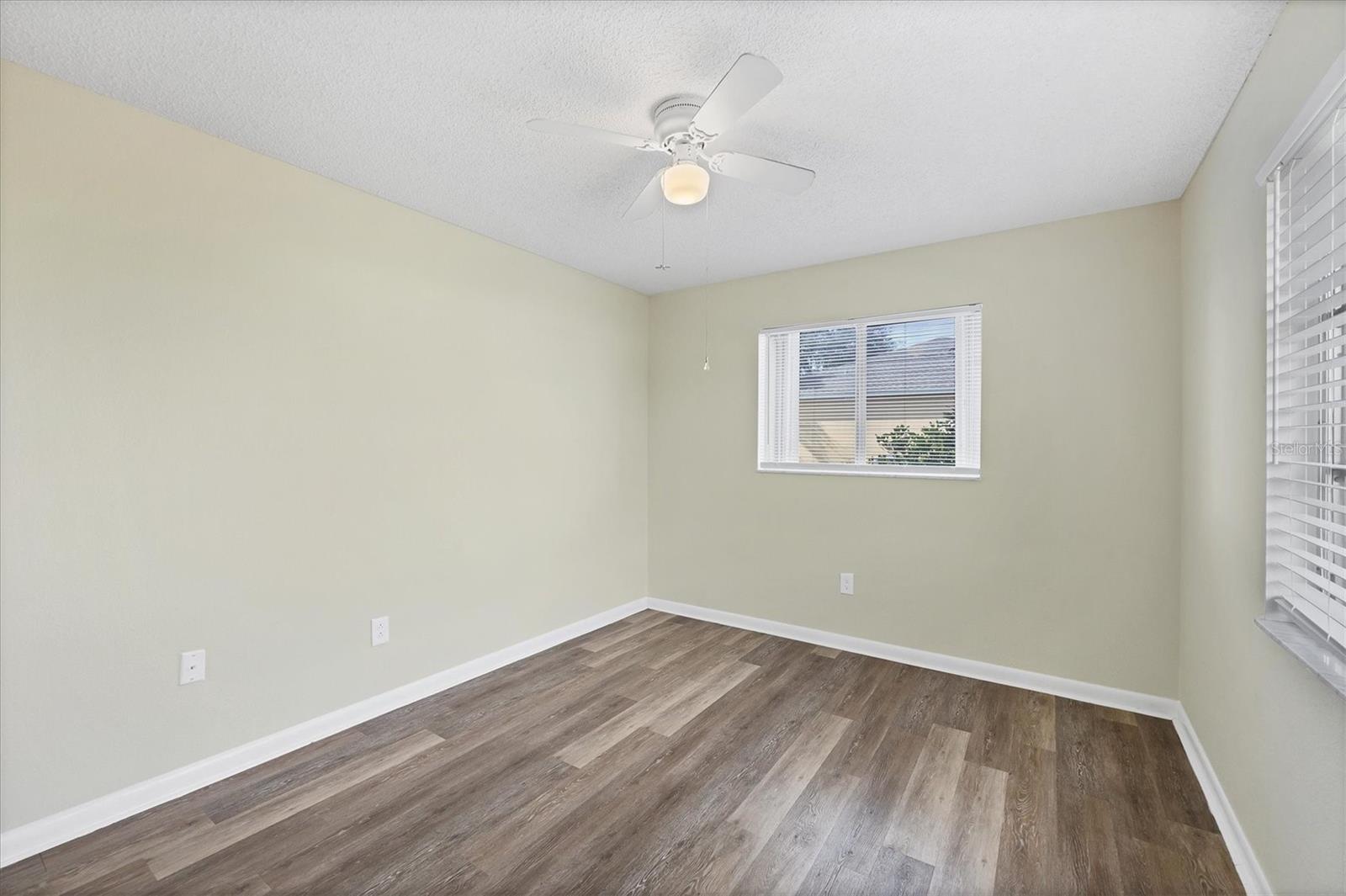 Image 25 of 33 For 122 41st Terrace