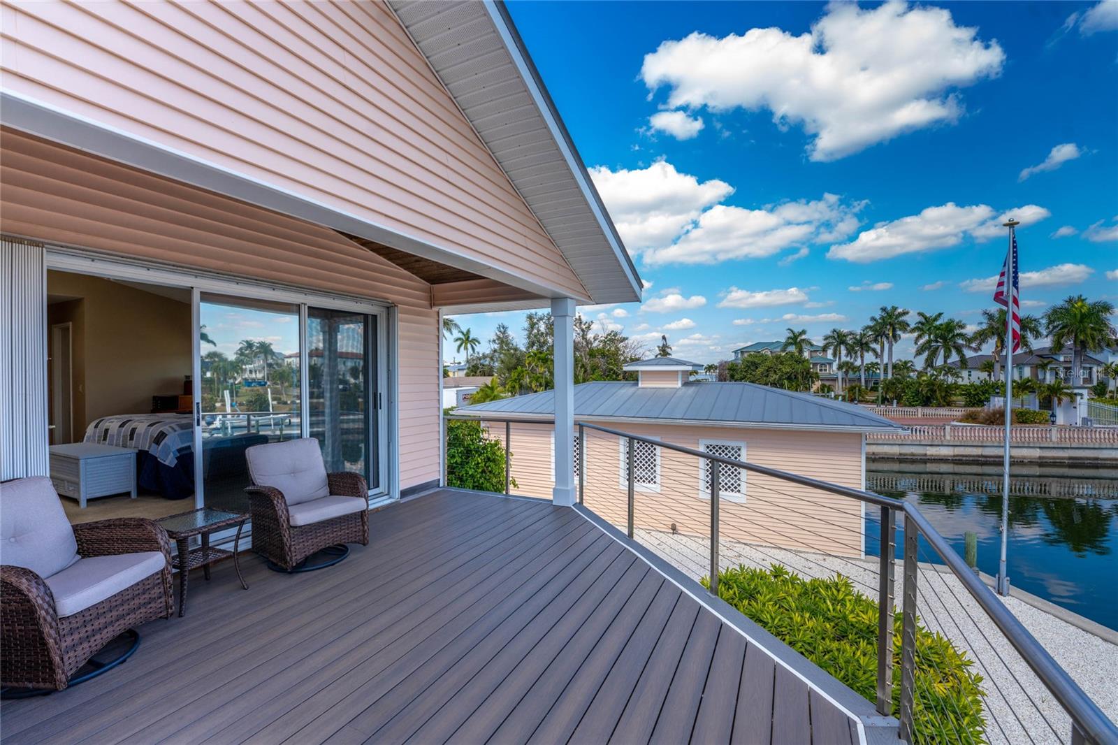 Image 25 of 86 For 2805 Beach Road B