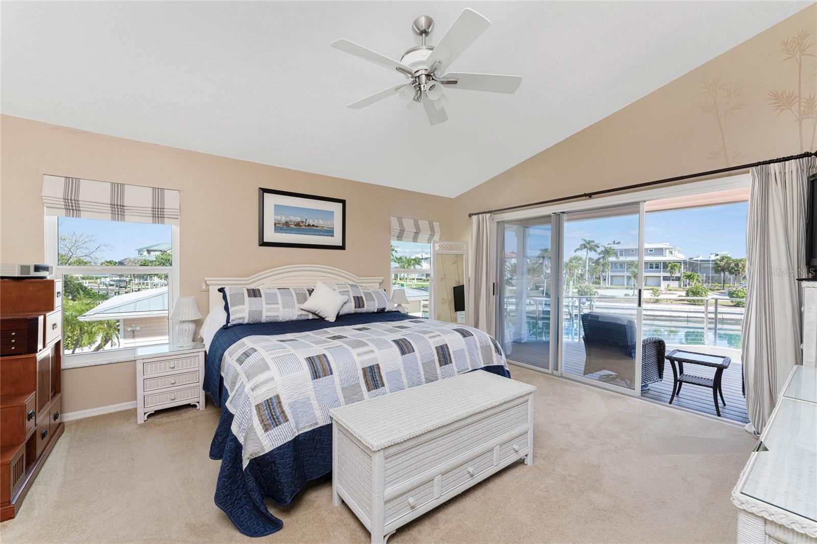 Image 30 of 86 For 2805 Beach Road B