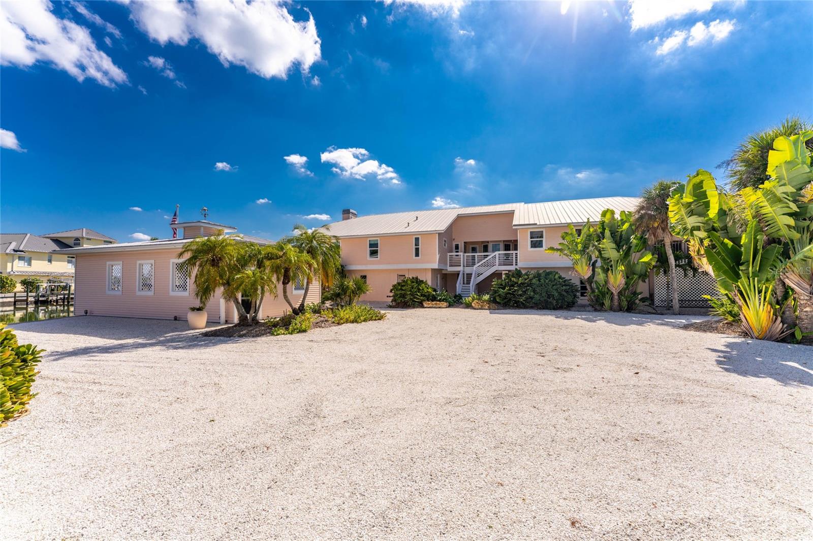 Image 56 of 86 For 2805 Beach Road B