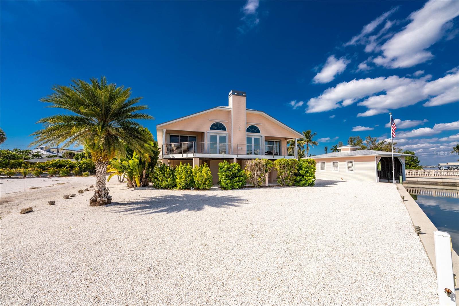 Image 64 of 86 For 2805 Beach Road B