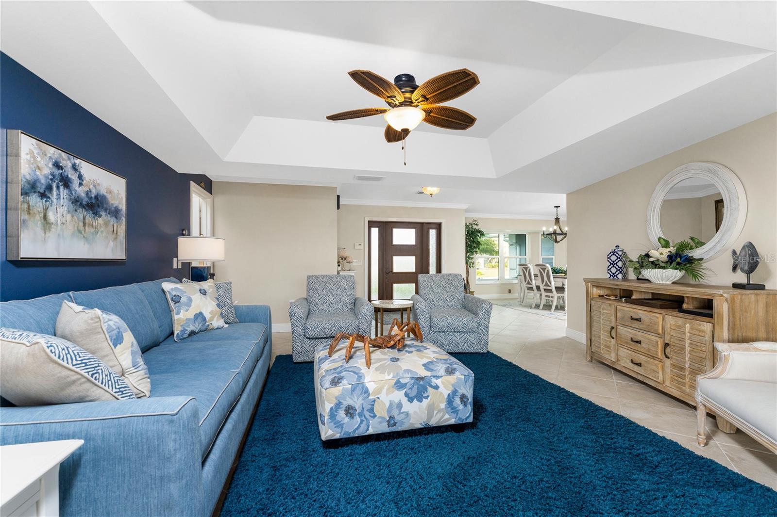 Image 19 of 98 For 487 Dover Circle