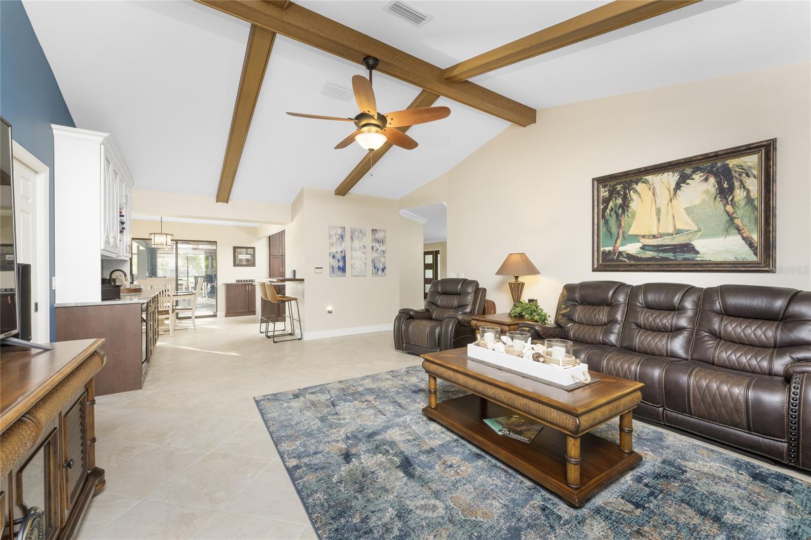 Image 23 of 98 For 487 Dover Circle