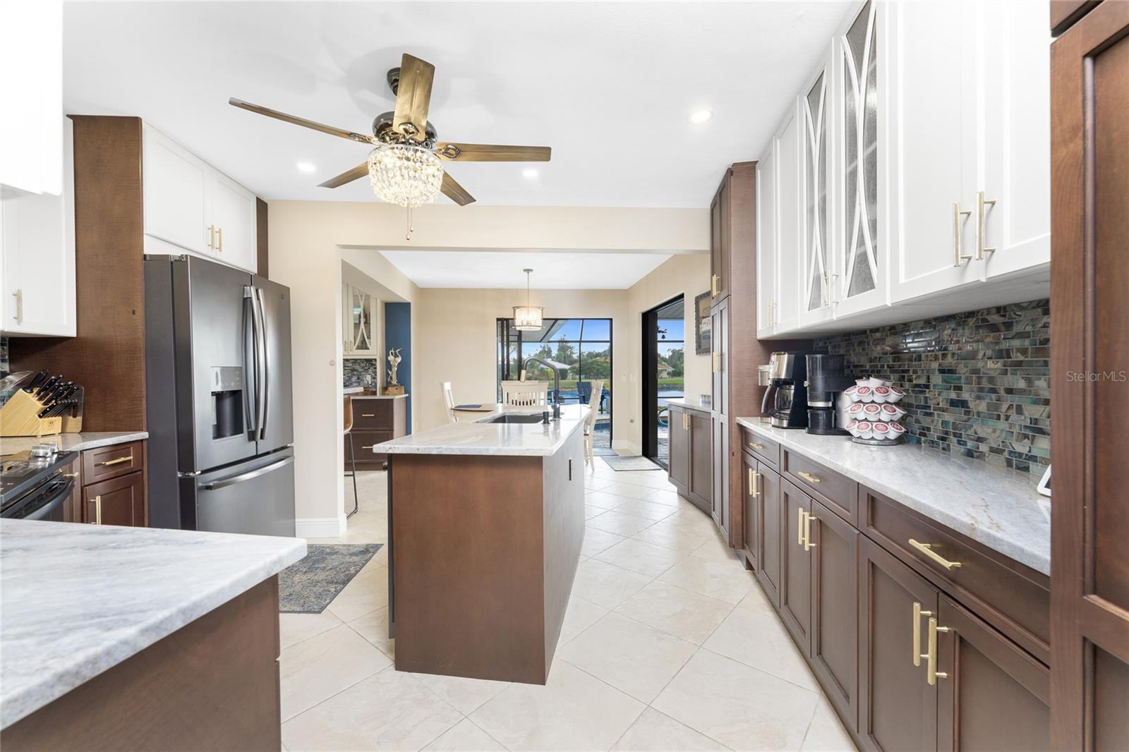 Image 33 of 98 For 487 Dover Circle