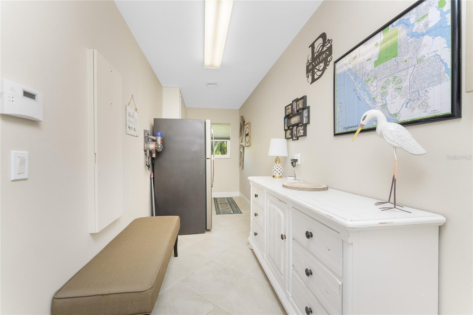 Image 36 of 98 For 487 Dover Circle