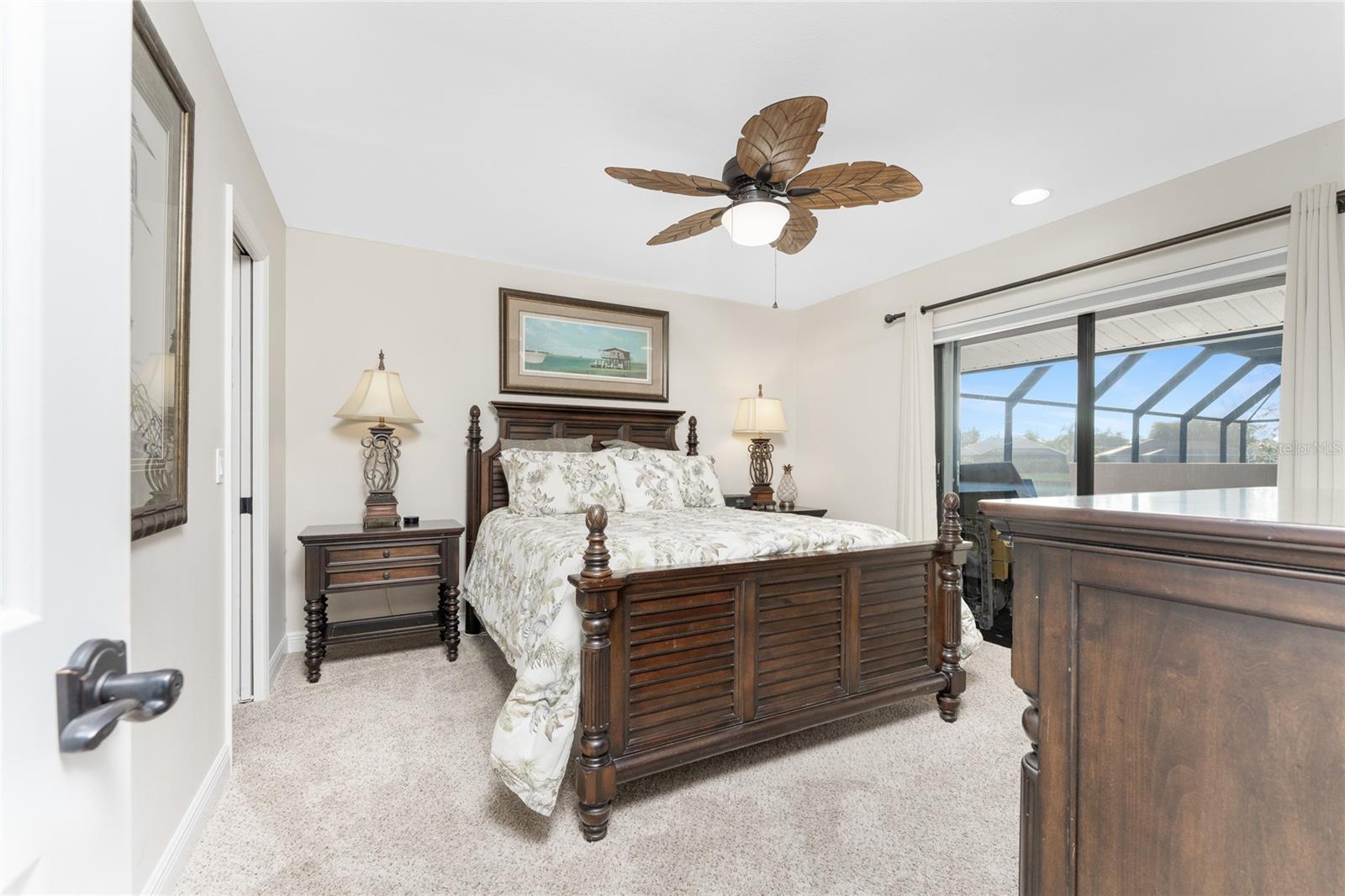 Image 38 of 98 For 487 Dover Circle