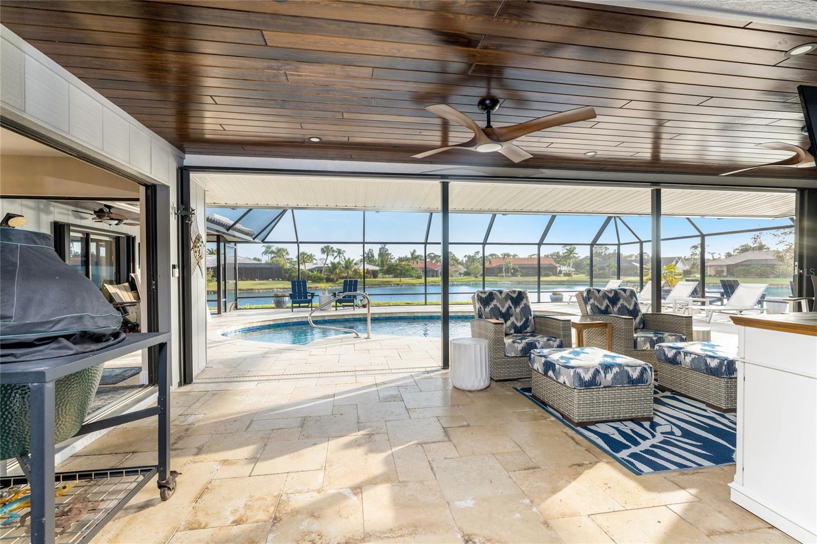 Image 48 of 98 For 487 Dover Circle