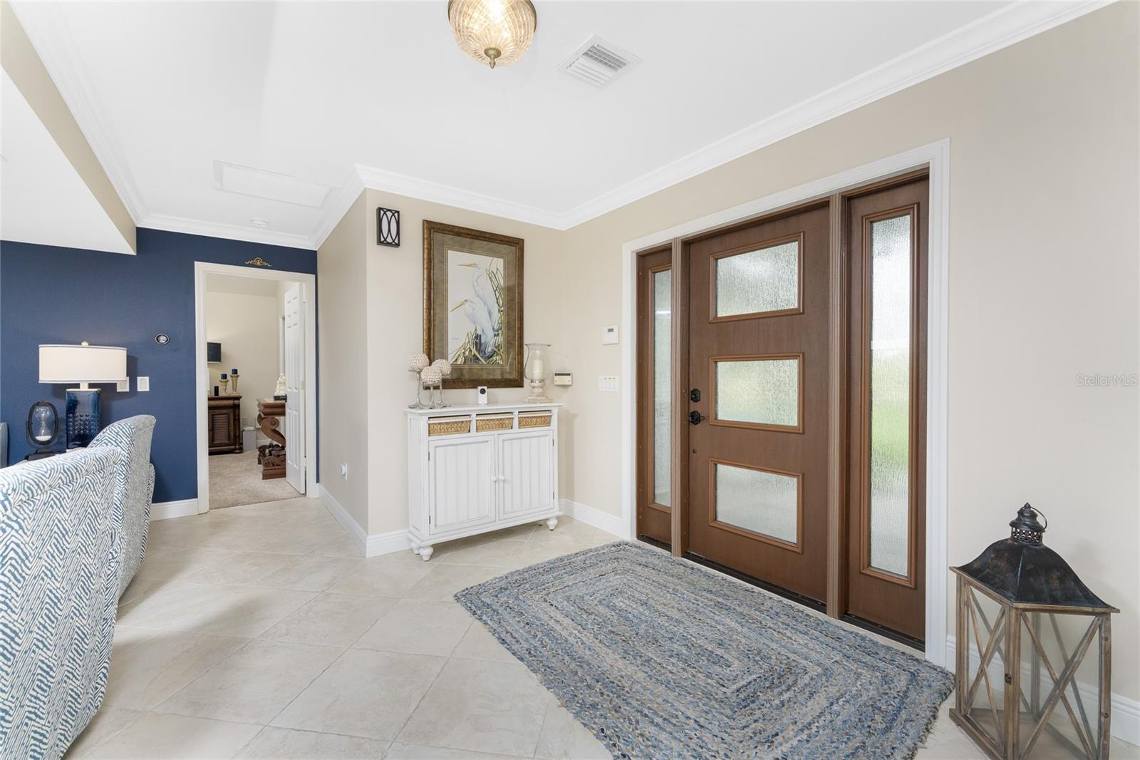 Image 5 of 98 For 487 Dover Circle