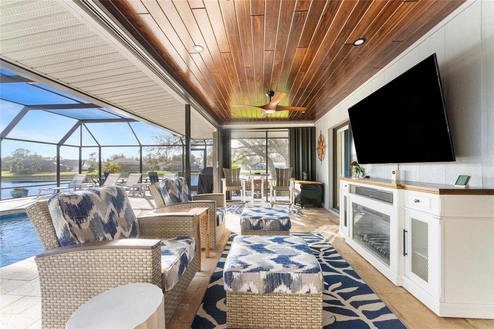 Image 51 of 98 For 487 Dover Circle