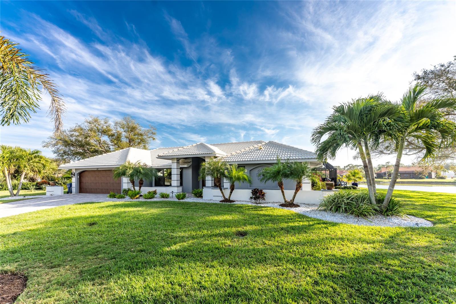 Image 60 of 98 For 487 Dover Circle