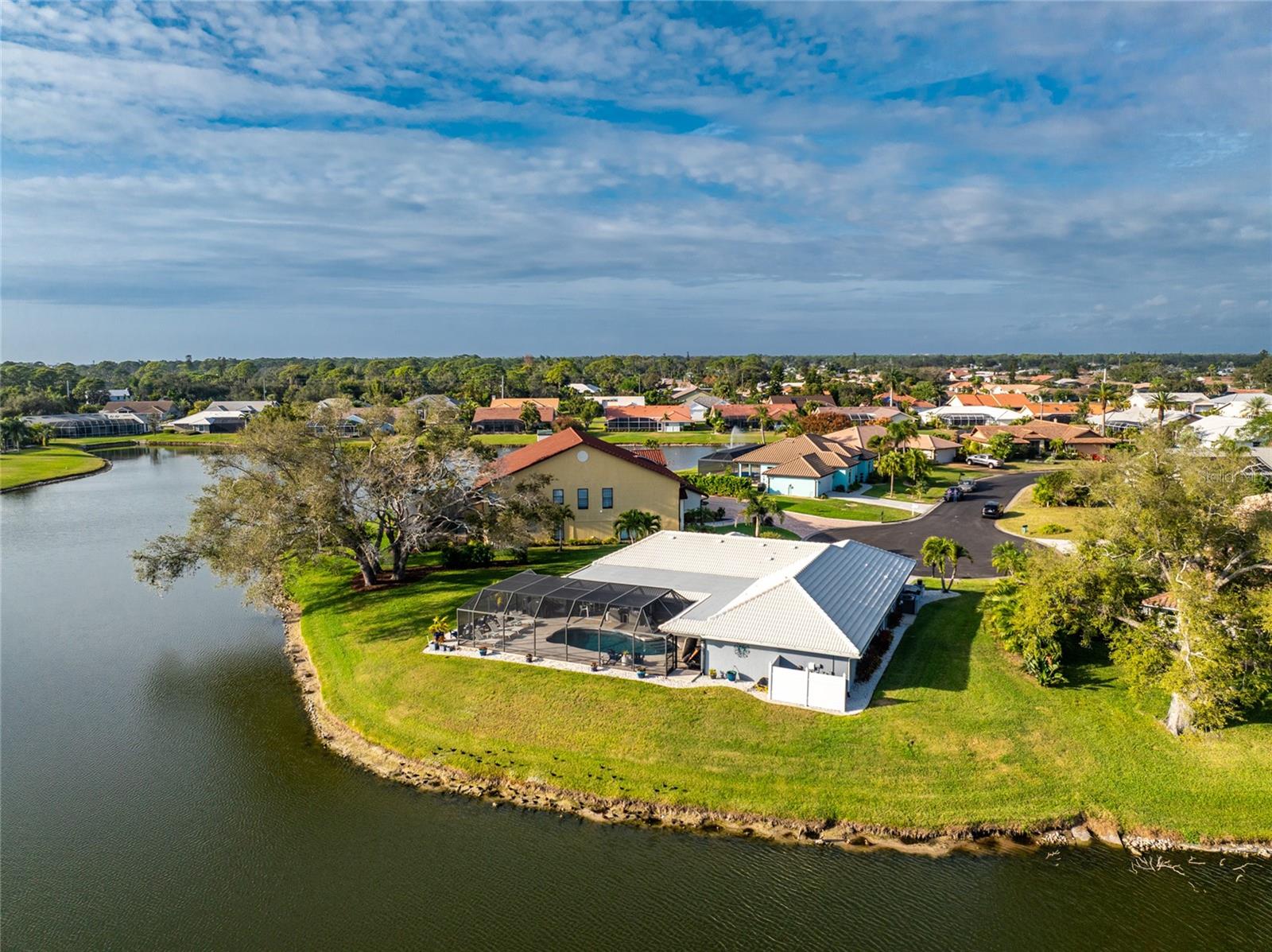 Image 64 of 98 For 487 Dover Circle