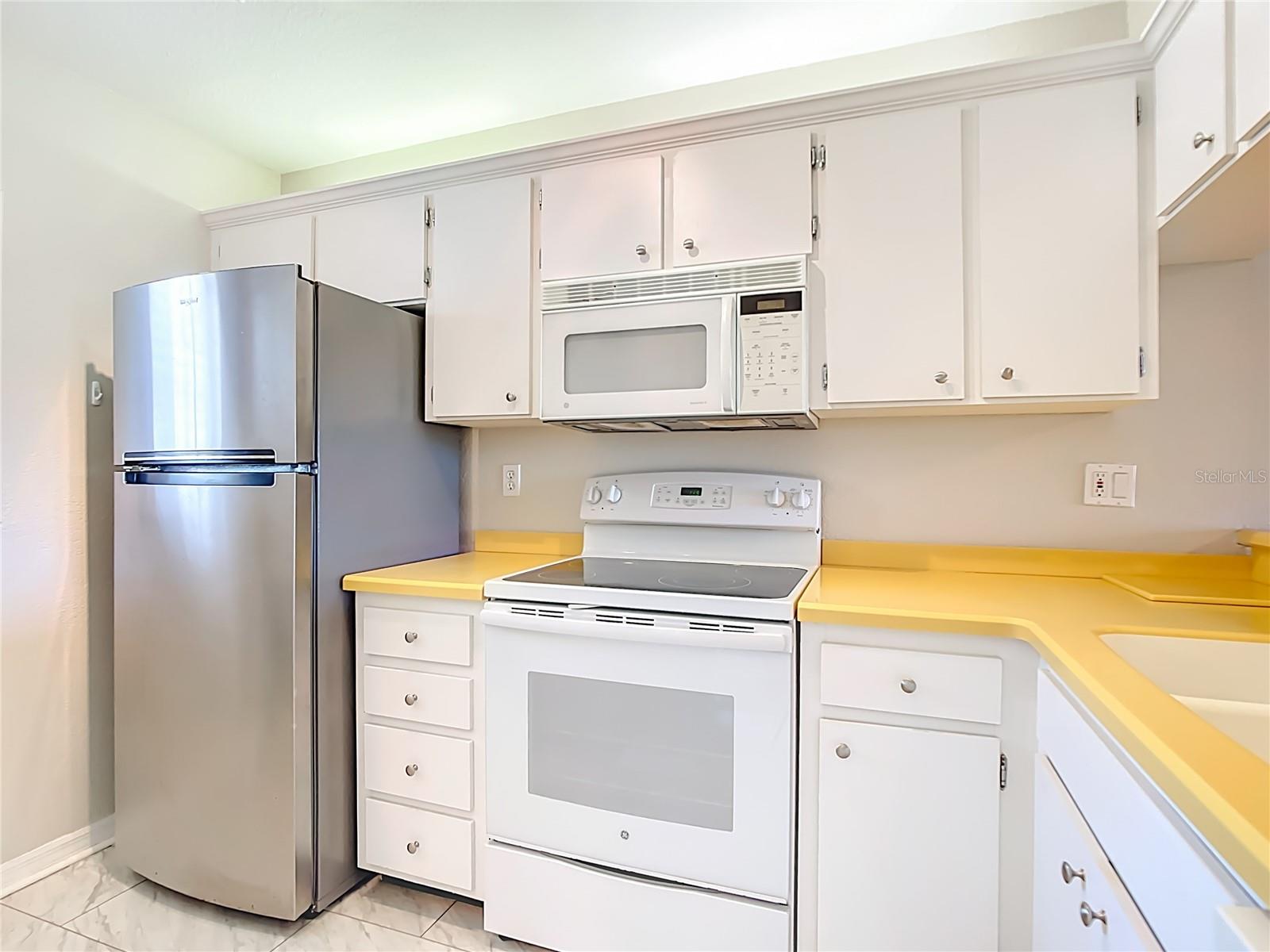 Image 13 of 55 For 404 Cerromar Circle N 115