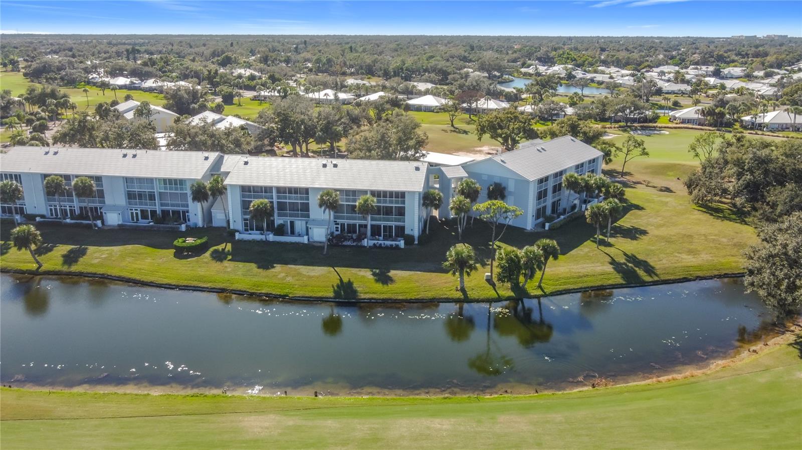 Image 42 of 55 For 404 Cerromar Circle N 115