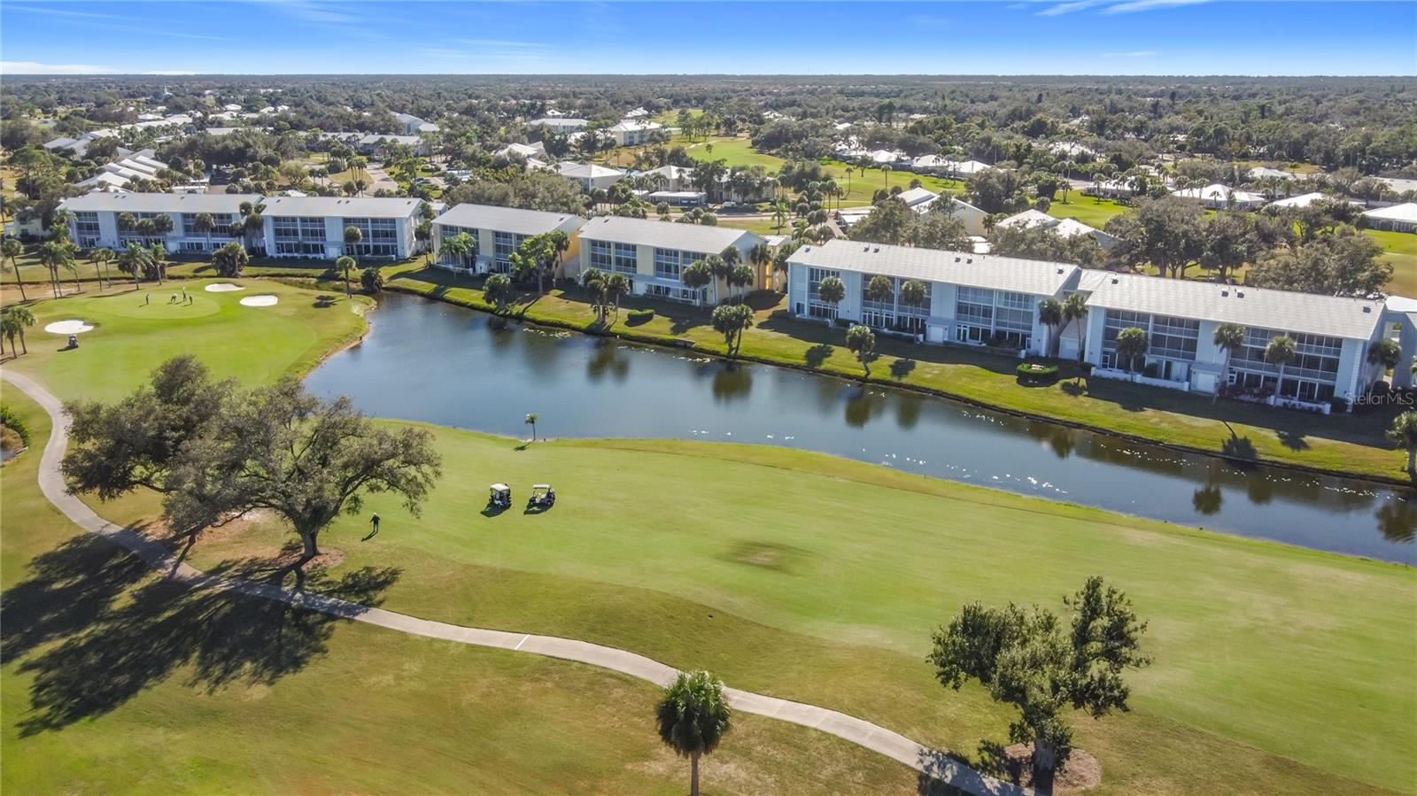 Image 47 of 55 For 404 Cerromar Circle N 115