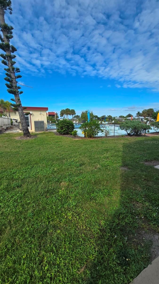 Image 36 of 40 For 88 Boundary Boulevard 149