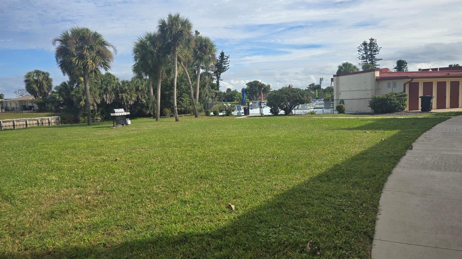 Image 38 of 40 For 88 Boundary Boulevard 149