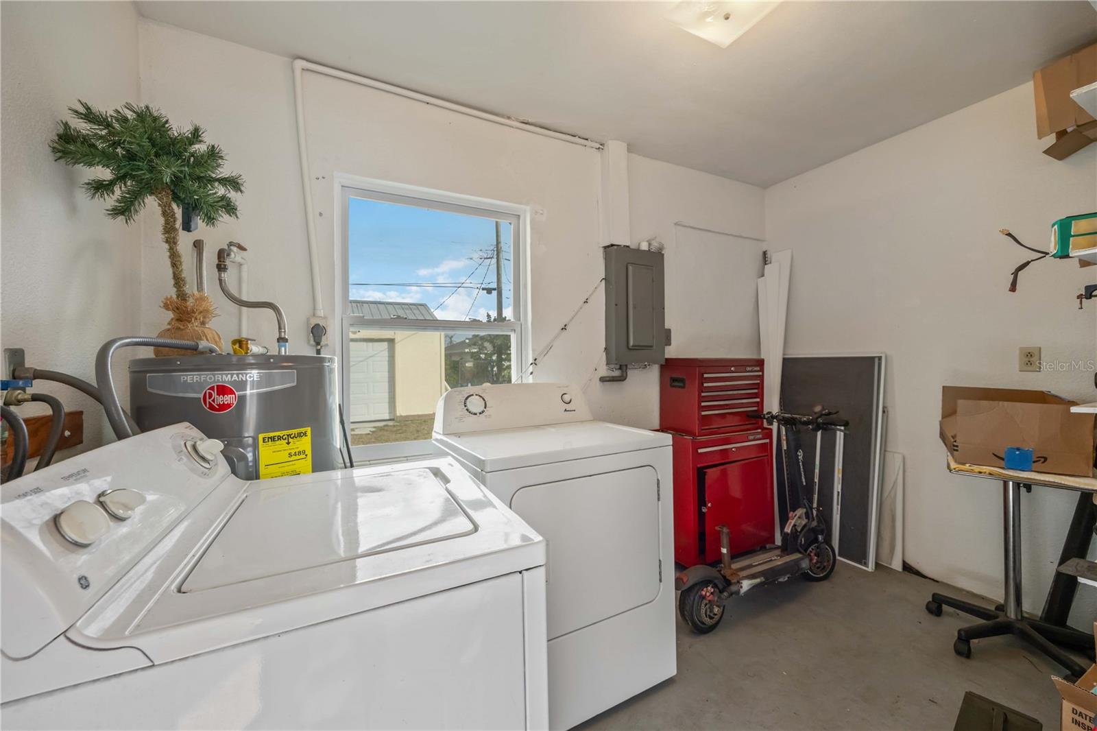 Image 12 of 17 For 1446 Saint Clair Road