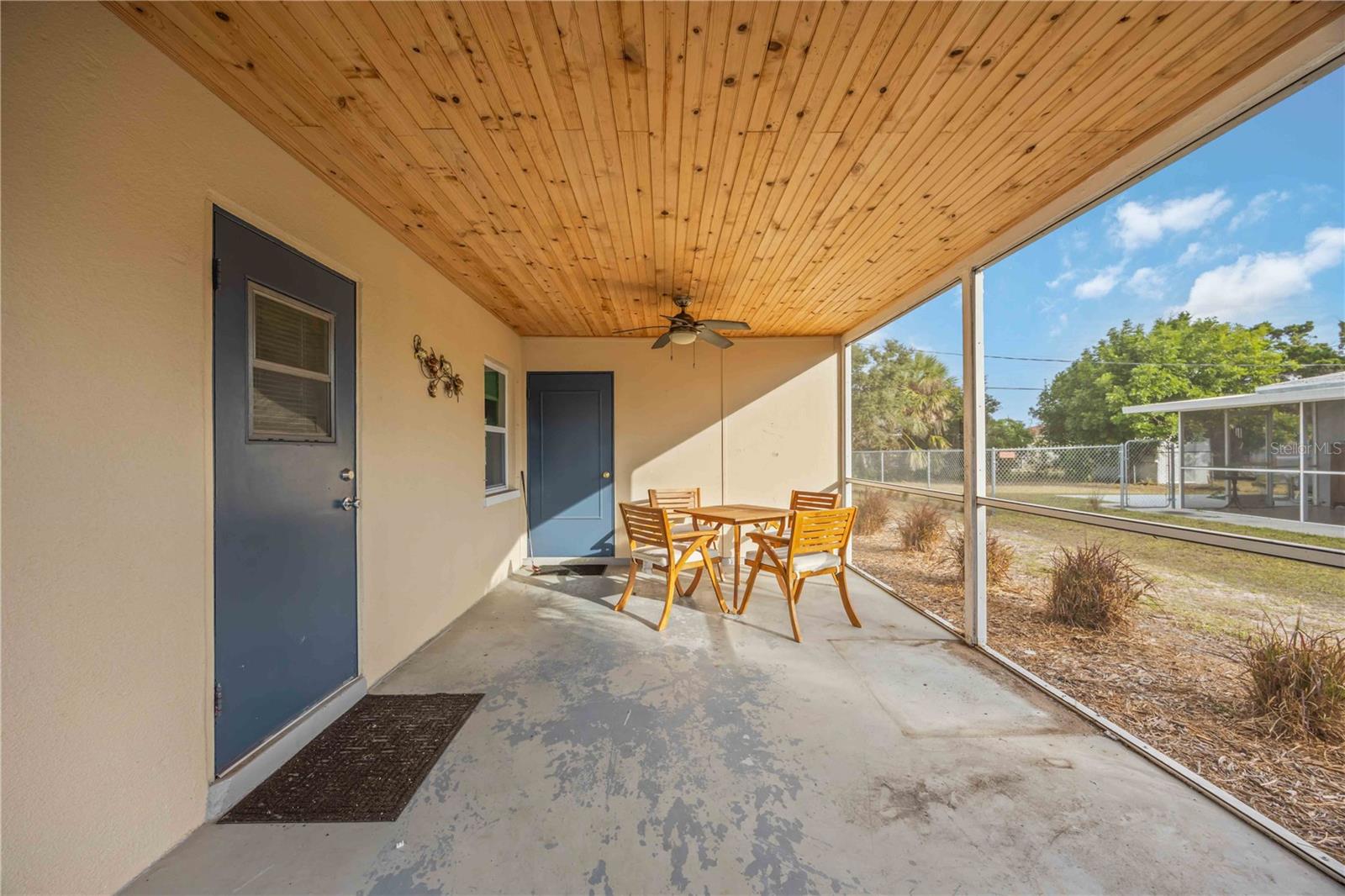 Image 13 of 17 For 1446 Saint Clair Road