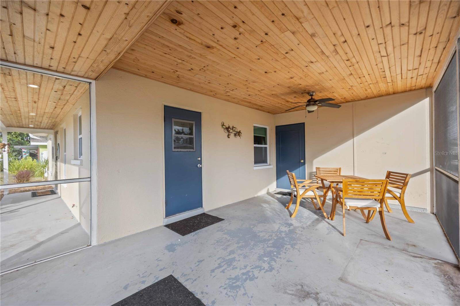 Image 14 of 17 For 1446 Saint Clair Road