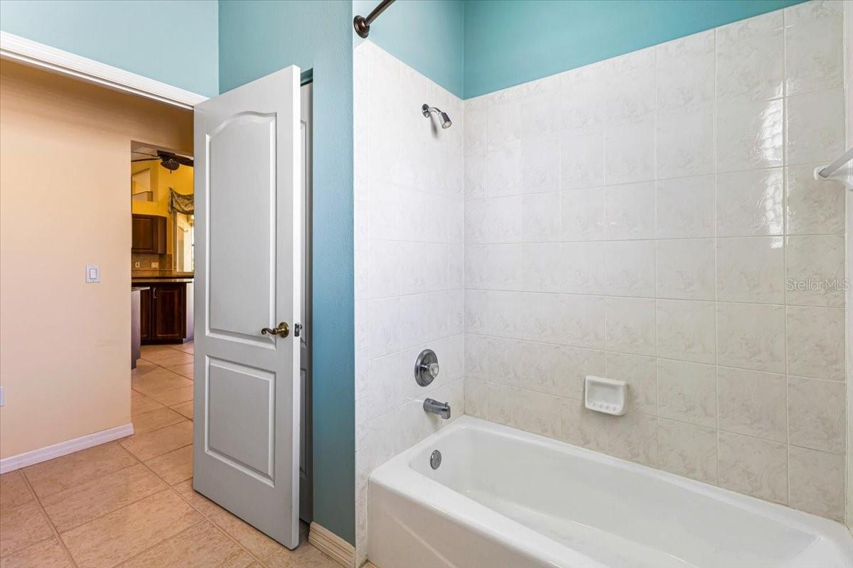 Image 25 of 51 For 264 Mariner Lane