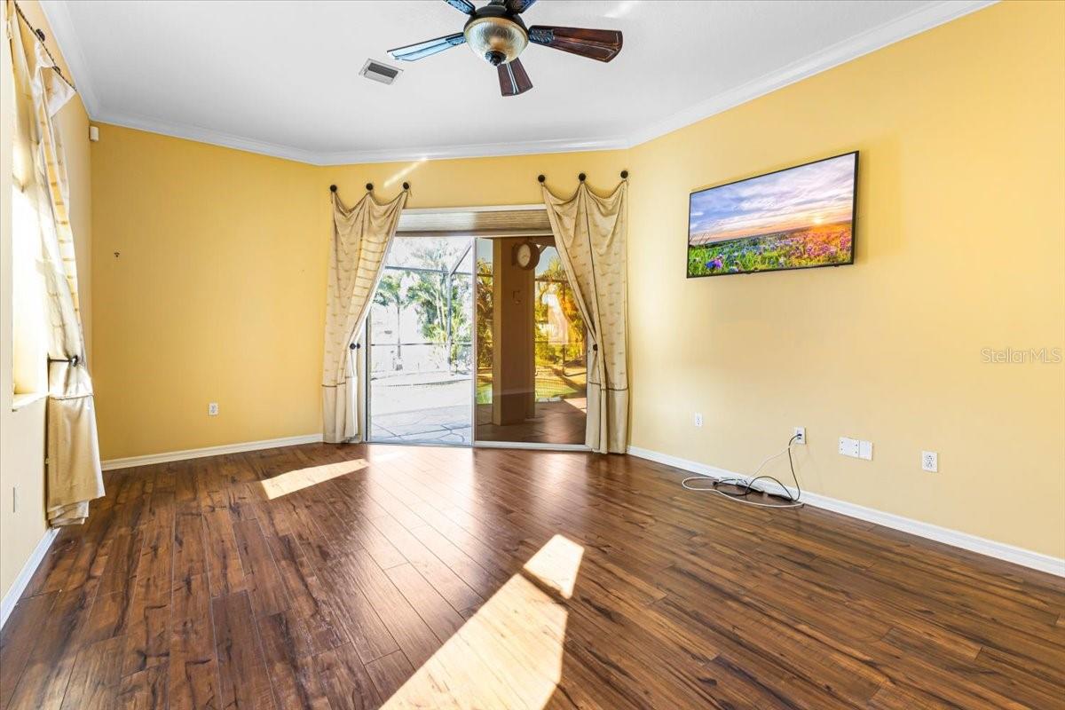 Image 30 of 51 For 264 Mariner Lane