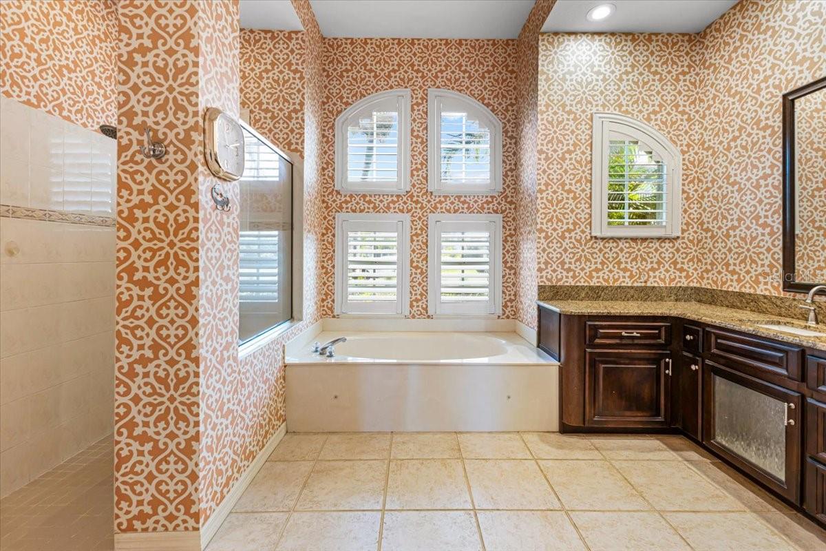 Image 31 of 51 For 264 Mariner Lane