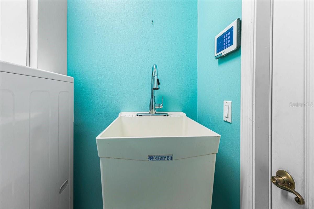 Image 36 of 51 For 264 Mariner Lane