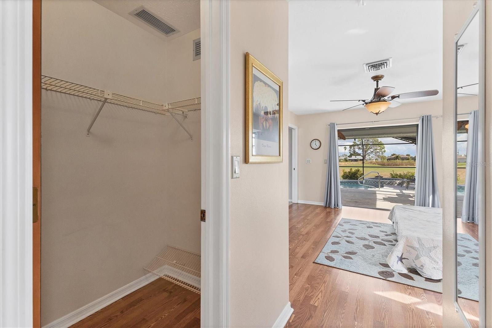 Image 21 of 80 For 228 Rotonda Circle