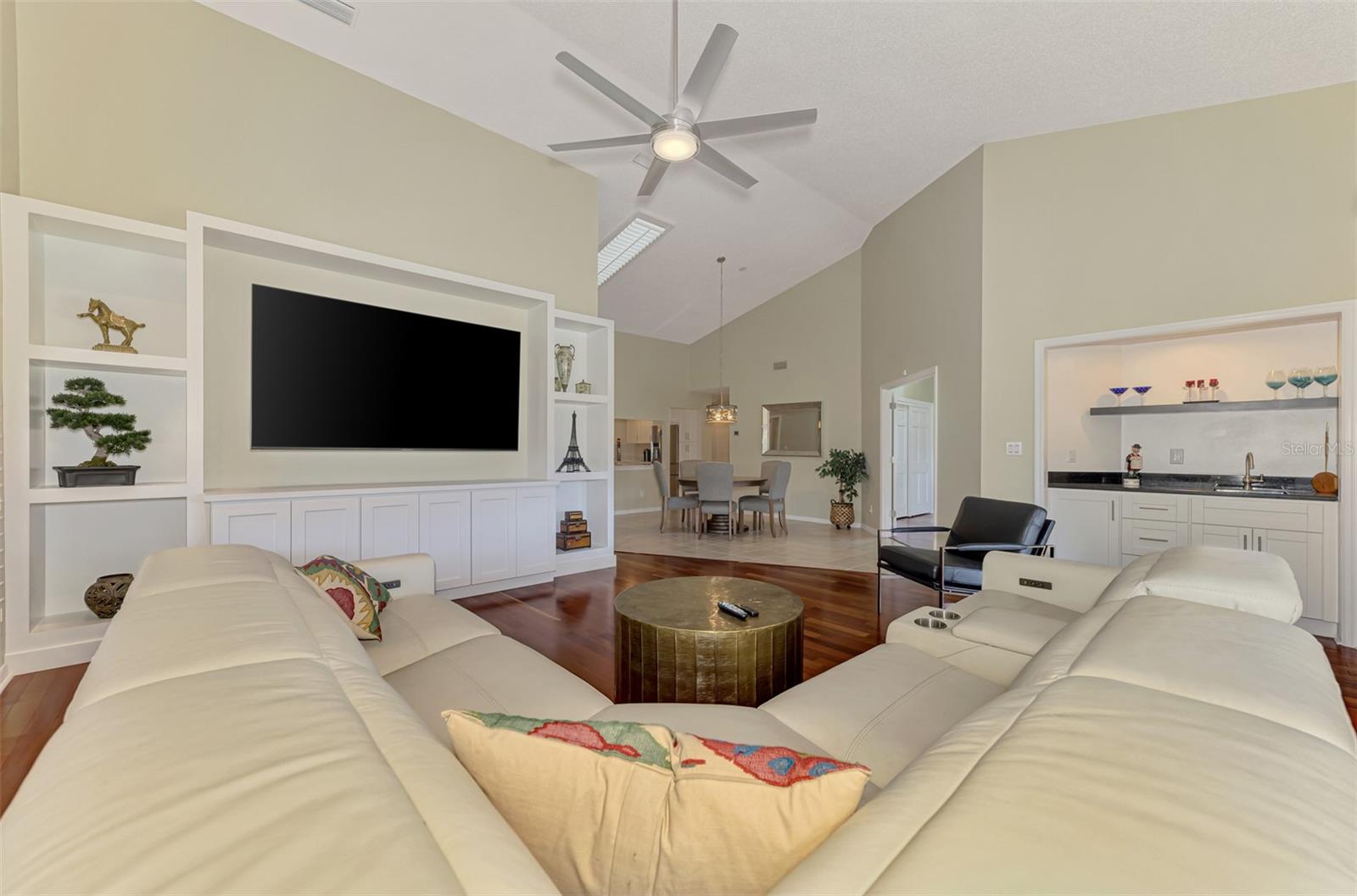 Image 13 of 71 For 4356 Camino Madera