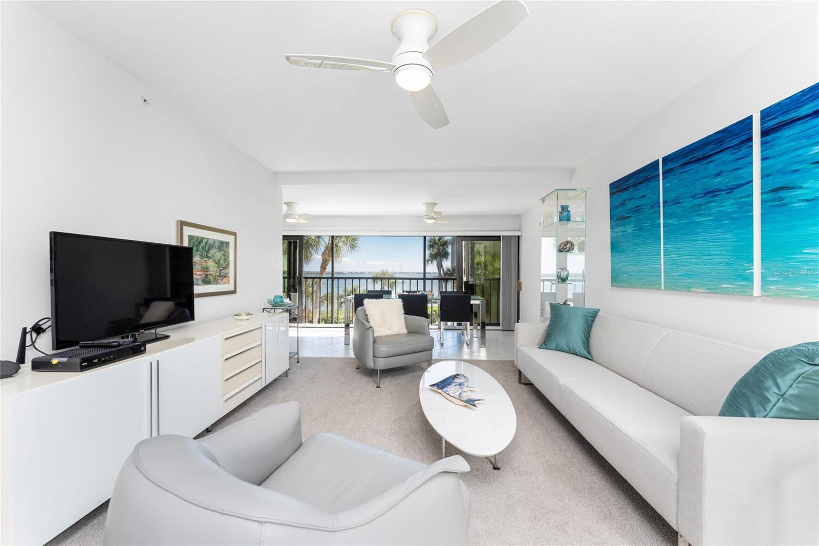 Image 17 of 41 For 1591 Beach Road 307