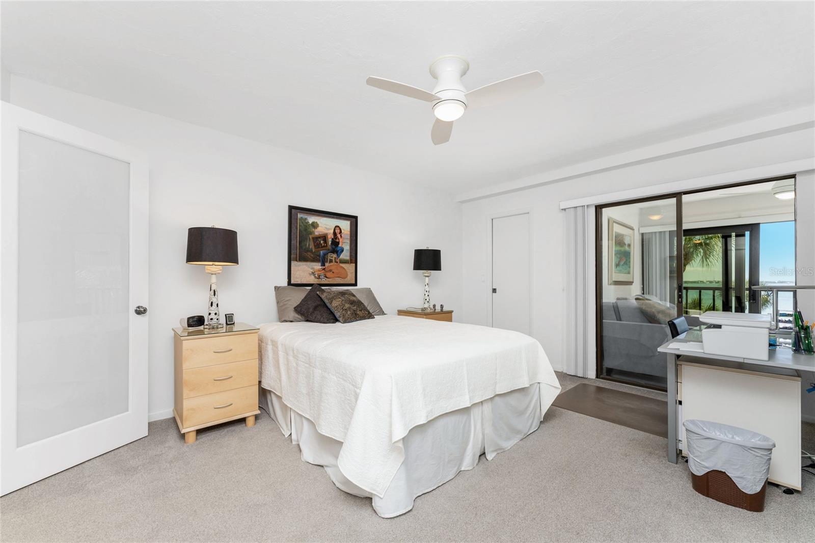 Image 22 of 41 For 1591 Beach Road 307