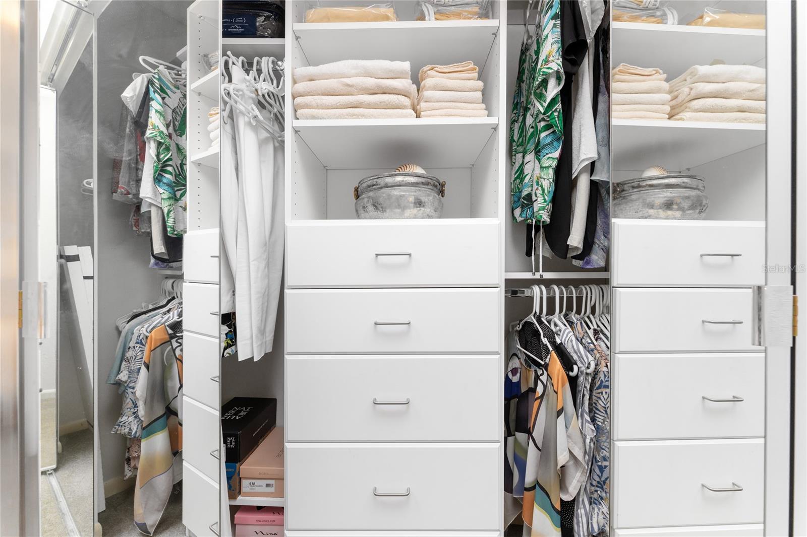 Image 30 of 41 For 1591 Beach Road 307