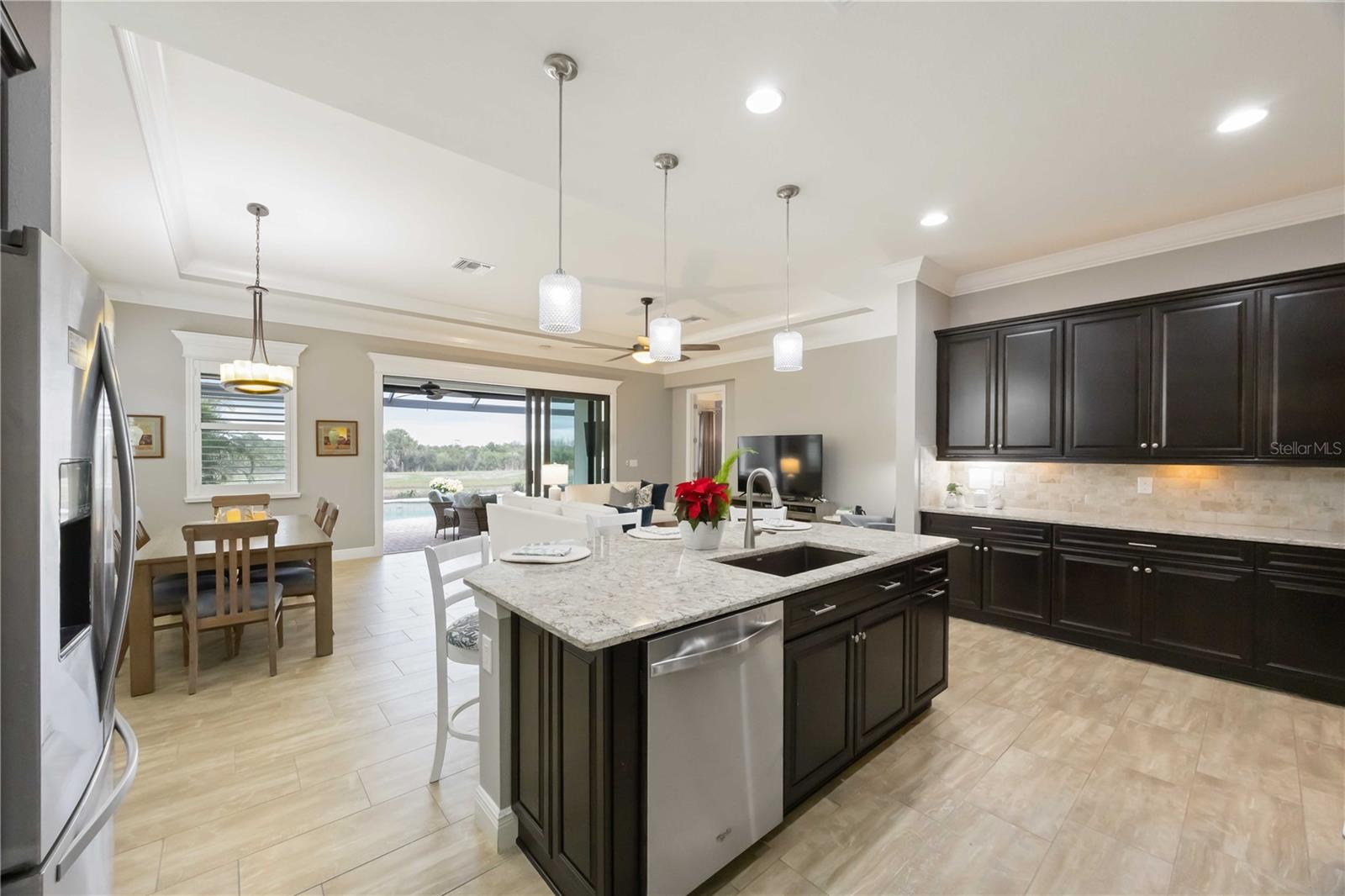 Image 10 of 91 For 23889 Waverly Circle