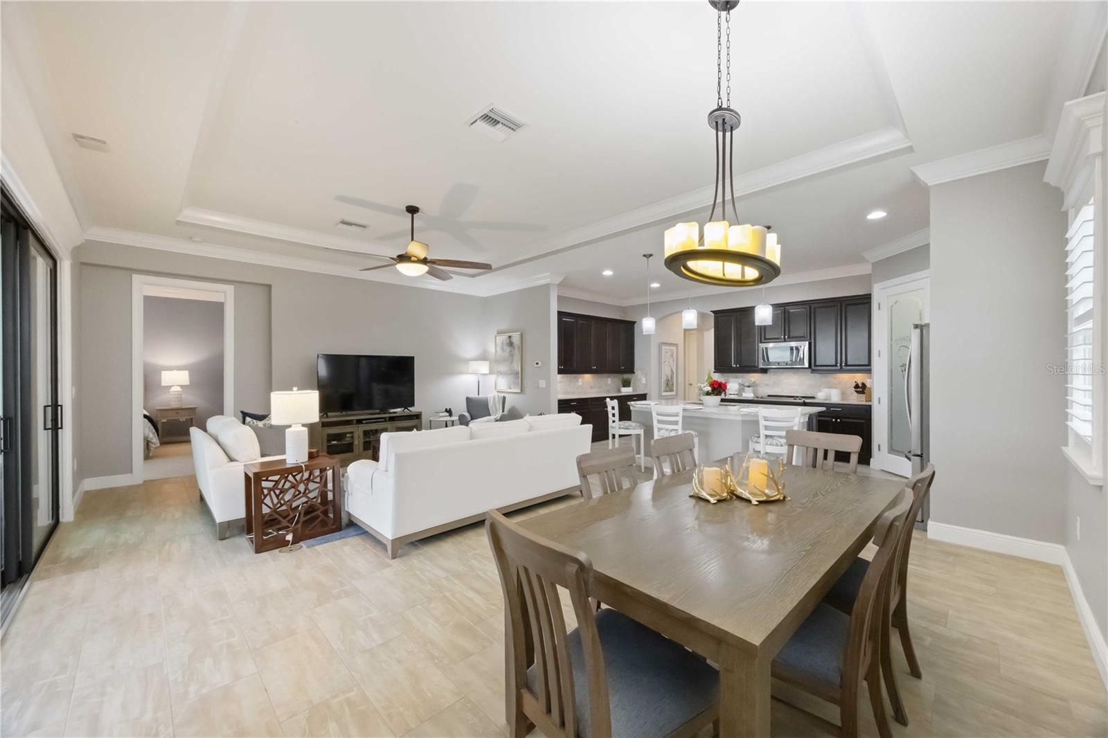 Image 13 of 91 For 23889 Waverly Circle