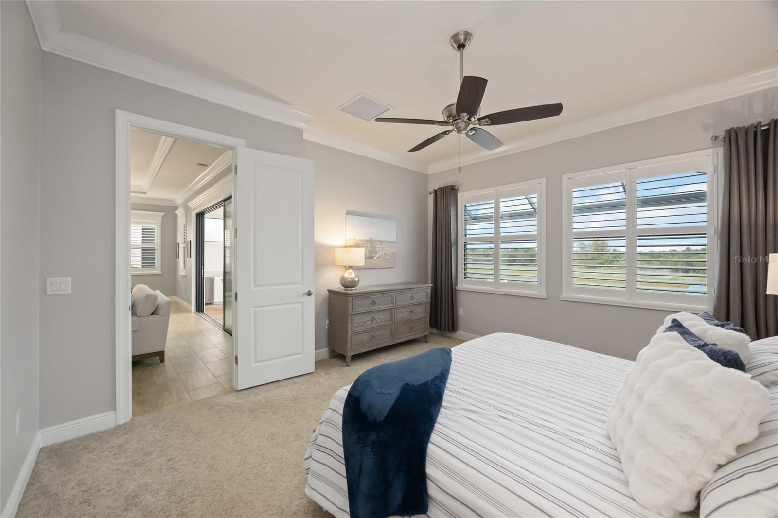 Image 34 of 91 For 23889 Waverly Circle